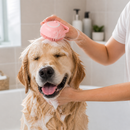 Escova de Banho com Dispenser de Shampoo para Pets